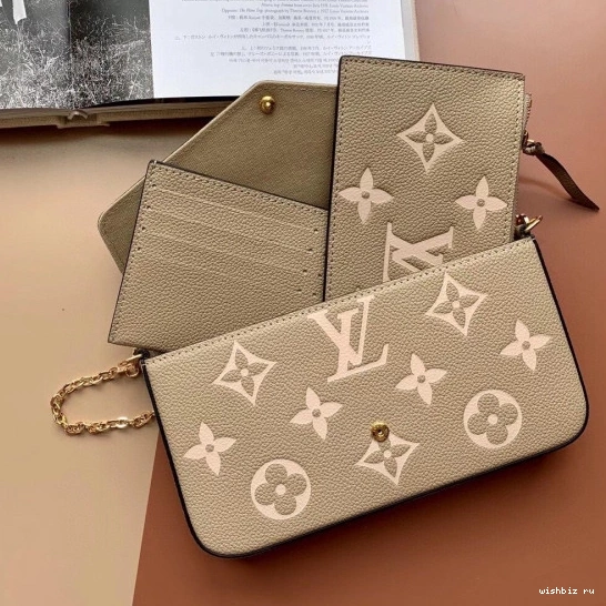 WIS FÉLICIE LOUIS POCHETTE VUITTON 1021